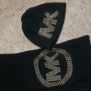 Michael kors scarf and hat set
